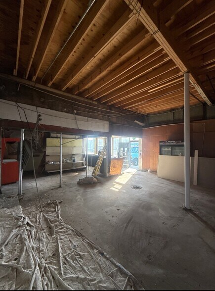 More Photos Of 414 S John St, Goldsboro General Retail For Sale