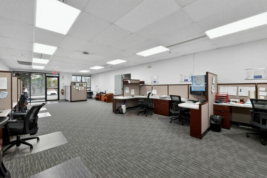 More Photos Of 50 W TechneCenter Dr, Milford Light Distribution For Sale