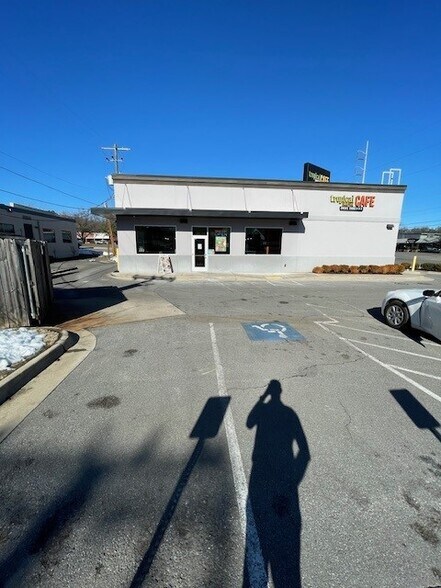 More Photos Of 1510 Rebsamen Park Rd, Little Rock Restaurant For Lease