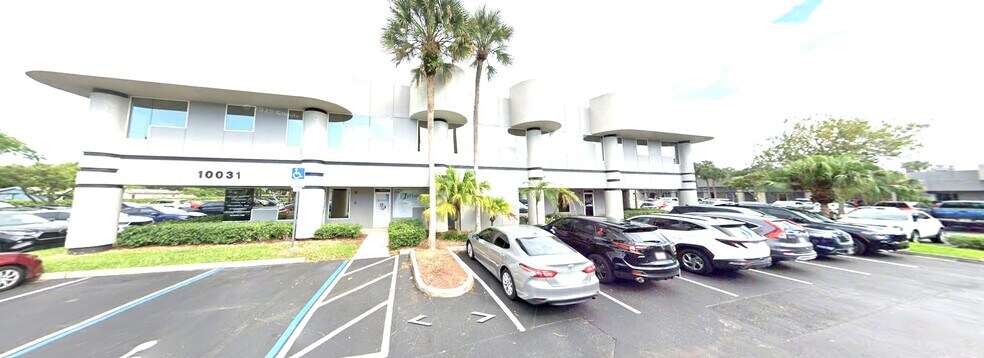 More Photos Of 10011-10031 Pines Blvd, Pembroke Pines Medical For Lease