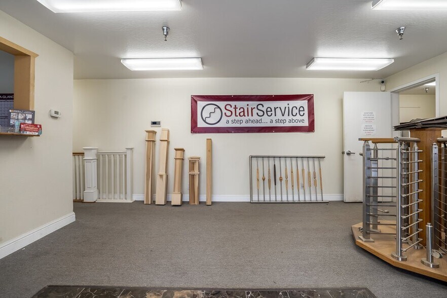 More Photos Of 255 Apollo Way, Hollister Warehouse For Lease