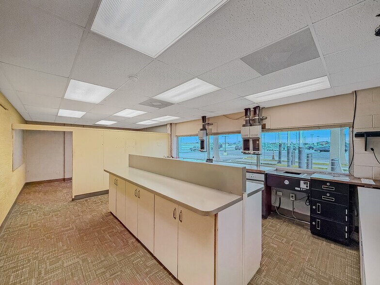 More Photos Of 1031 US Highway 181, Portland Bank For Sale