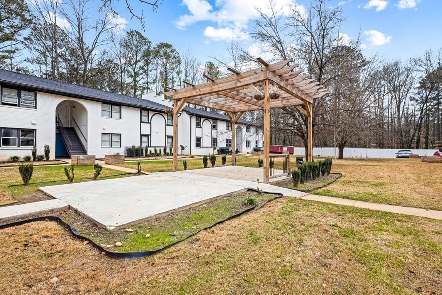 More Photos Of 3164 Cushman Cir SW, Atlanta Apartments For Sale