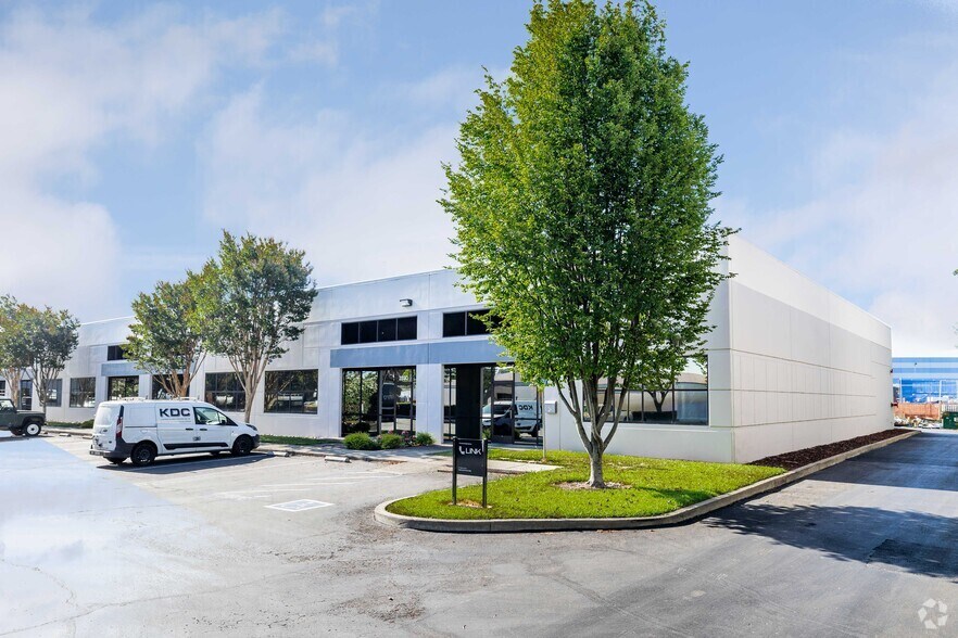 More Photos Of 2286-2298 Tripaldi Way, Hayward Unknown For Lease