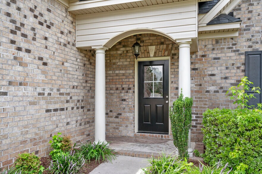 More Photos Of 1600 3rd Loop Rd, Florence Multifamily For Sale