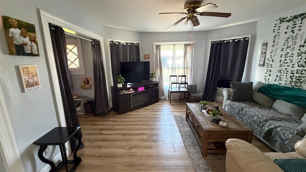 More Photos Of 51 Cotter Ave, Akron Apartments For Sale