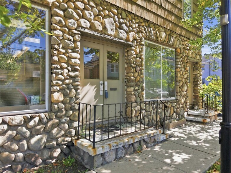 More Photos Of 105 W Catherine St, Milford Office For Sale
