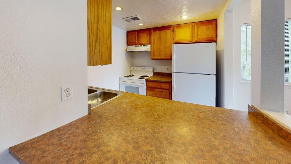 More Photos Of 2810 Vail Ave SE, Albuquerque Apartments For Sale
