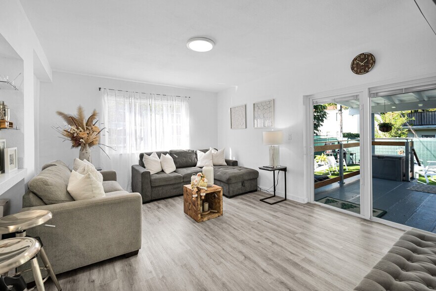 More Photos Of 3711 SW 27th Ter, Miami Specialty For Sale