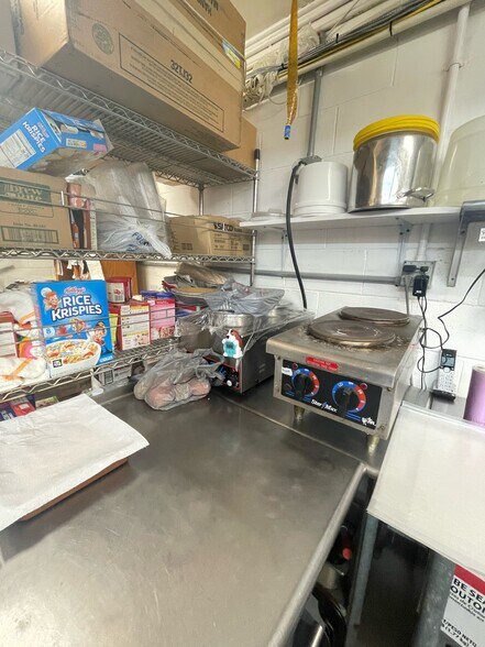 More Photos Of 100 Delaware Ave, Hurlock Restaurant For Sale