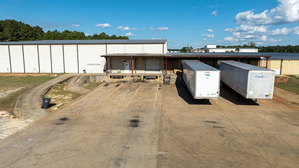 More Photos Of 25389 Blakely Rd, Arlington Warehouse For Sale