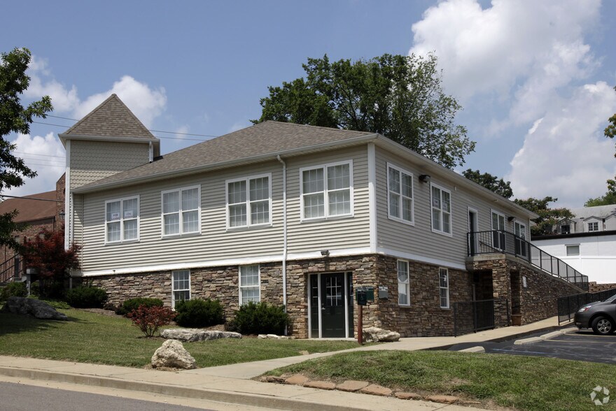 More Photos Of 206 N Central Ave, Eureka Office For Lease