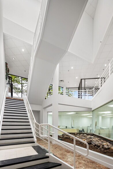 More Photos Of 200 Washington St, Newark Medical For Lease