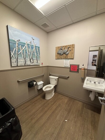 More Photos Of 2701 W St Isabel St, Tampa Medical For Sale