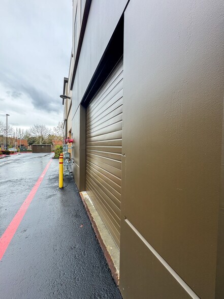 More Photos Of 3479 NE John Olsen Ave, Hillsboro Flex For Lease