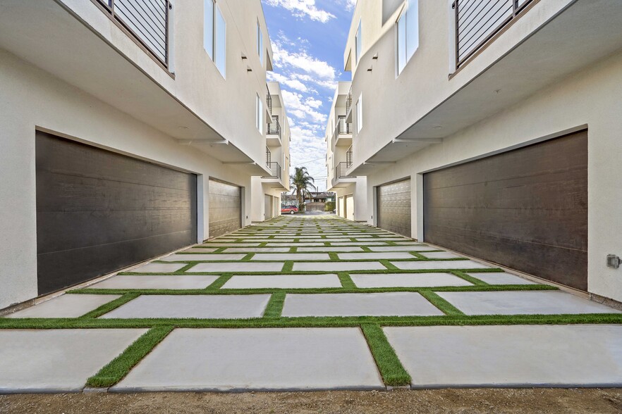 More Photos Of 6056 Craner Ave, North Hollywood Apartments For Sale