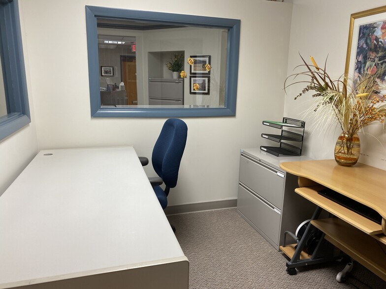 More Photos Of 106 Elden St, Herndon Medical For Sale