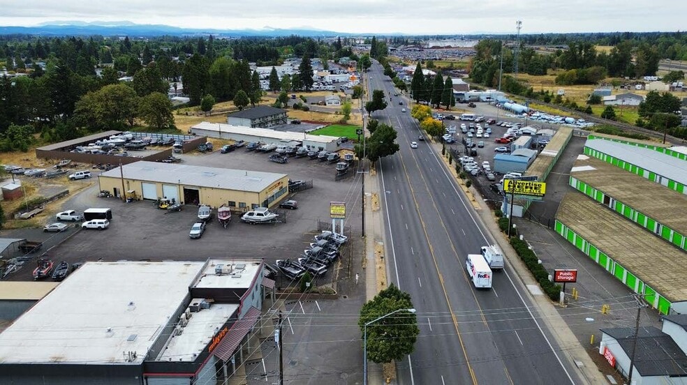 More Photos Of 1700 Highway 99 N, Eugene General Retail For Sale