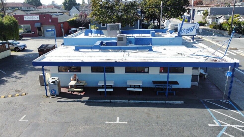 More Photos Of 229 Laurel St, Santa Cruz Restaurant For Sale