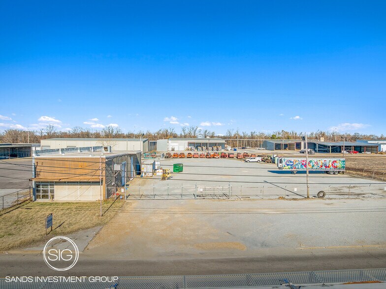 Primary Photo Of 2390 Channel Ave, Memphis Manufacturing For Sale