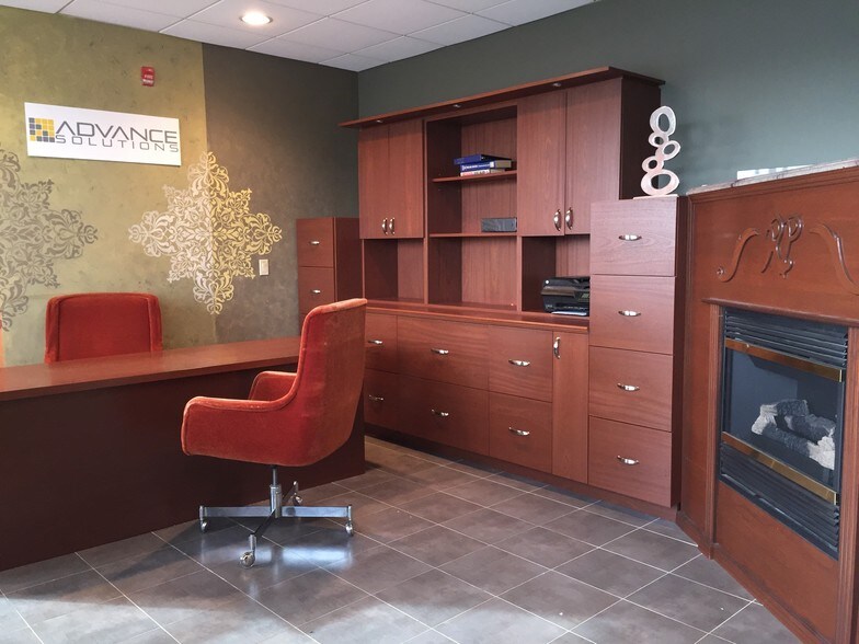 More Photos Of 300 Penhorn Ave, Secaucus Office For Lease
