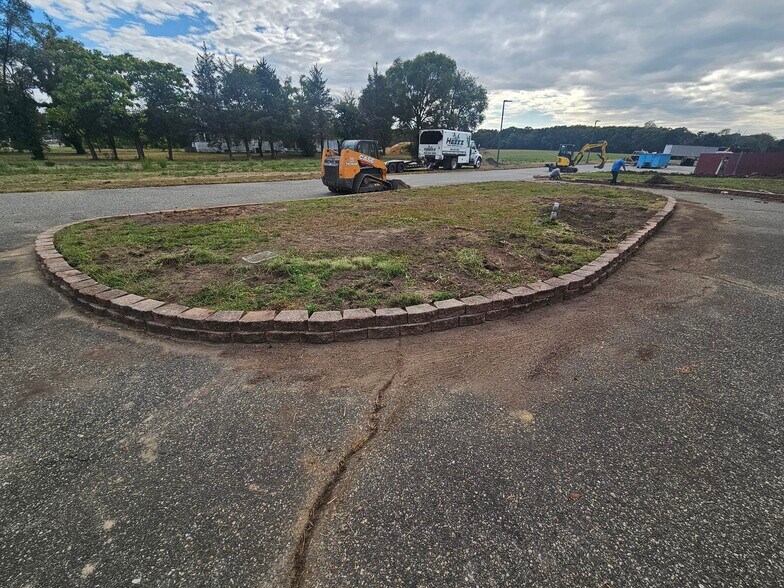 More Photos Of 1980 S West Blvd, Vineland Manufacturing For Sale
