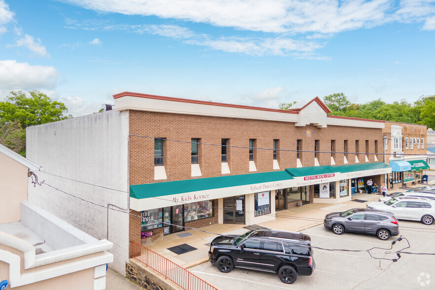 Primary Photo Of 711-719 Montgomery Ave, Narberth Storefront For Lease