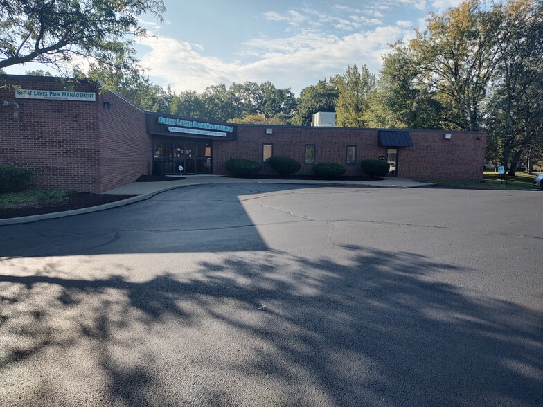 More Photos Of 9002 Mentor Ave, Mentor Medical For Sale