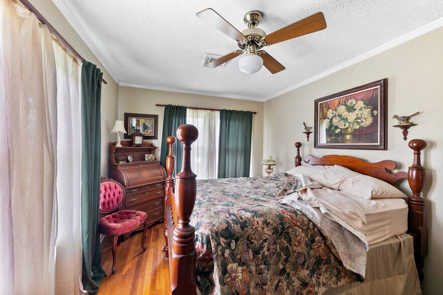 More Photos Of 2222 N Main St, Highlands Land For Sale