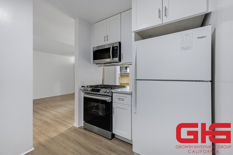 More Photos Of 570 N Madison Ave, Pasadena Apartments For Sale