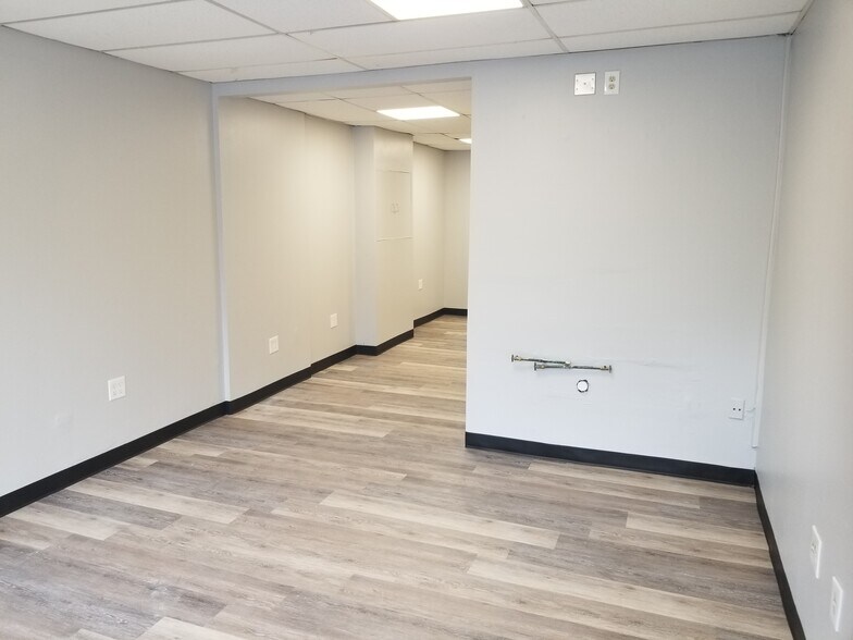 More Photos Of 9244 E Hampton Dr, Capitol Heights Unknown For Lease