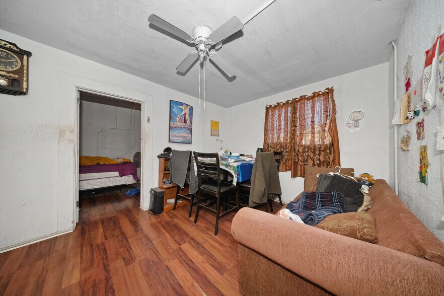 More Photos Of 1018-1020 E San Antonio Ave, El Paso Freestanding For Sale