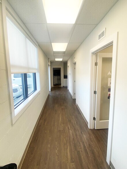 More Photos Of 1801 Reynolds Ave, North Charleston Office For Sale