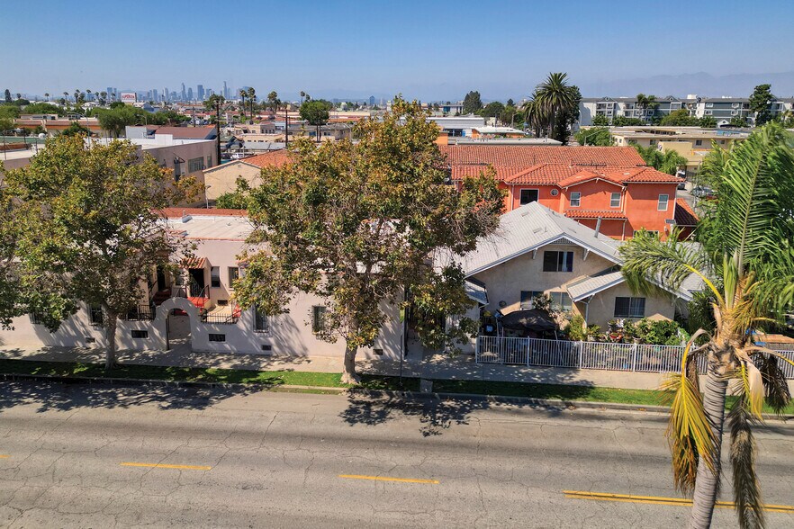 More Photos Of 2671 Clarendon Ave, Huntington Park Apartments For Sale