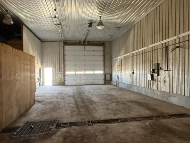 More Photos Of 26454 Glen Bench rd, Naples Industrial For Sale