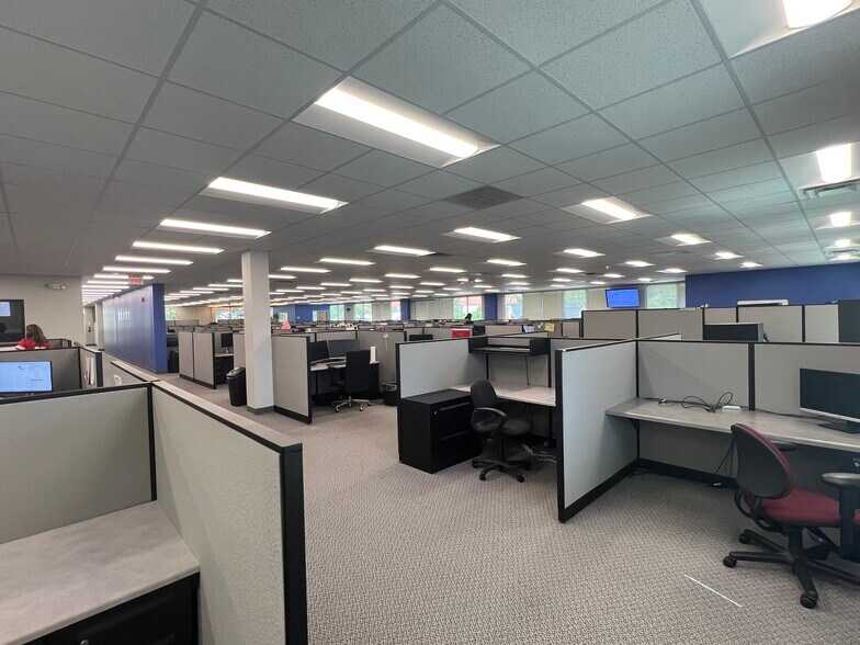 More Photos Of 1440 NW Vivion Rd, Kansas City Office For Lease