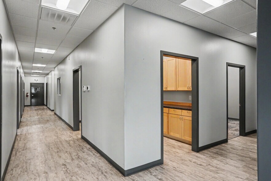 More Photos Of 2729 Pacific Blvd SW, Albany Warehouse For Lease