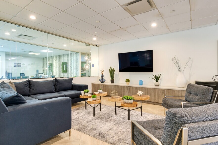 More Photos Of 160 S Virgil Ave, Los Angeles Apartments For Sale