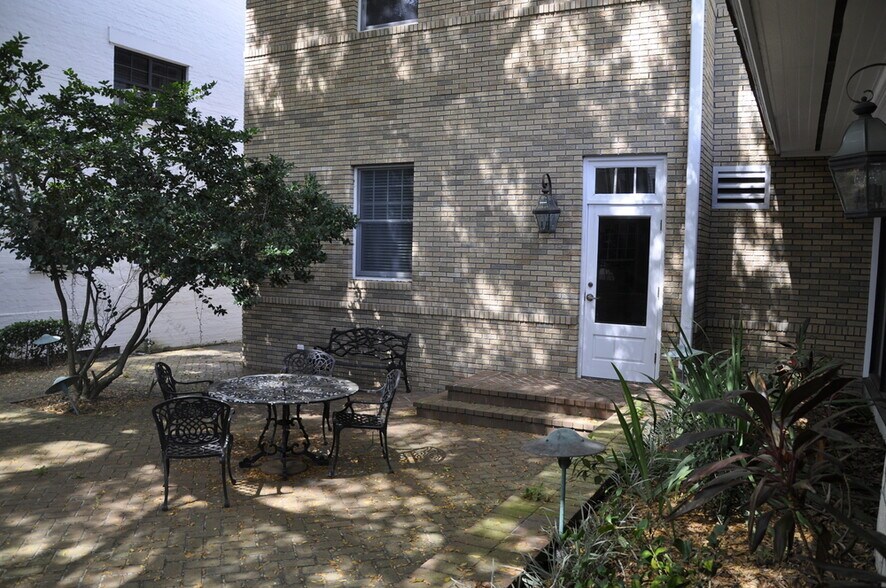 More Photos Of 395 S Central Ave, Bartow Office For Sale