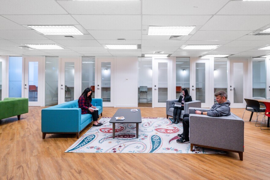 More Photos Of 325 Front St W, Toronto Coworking Space