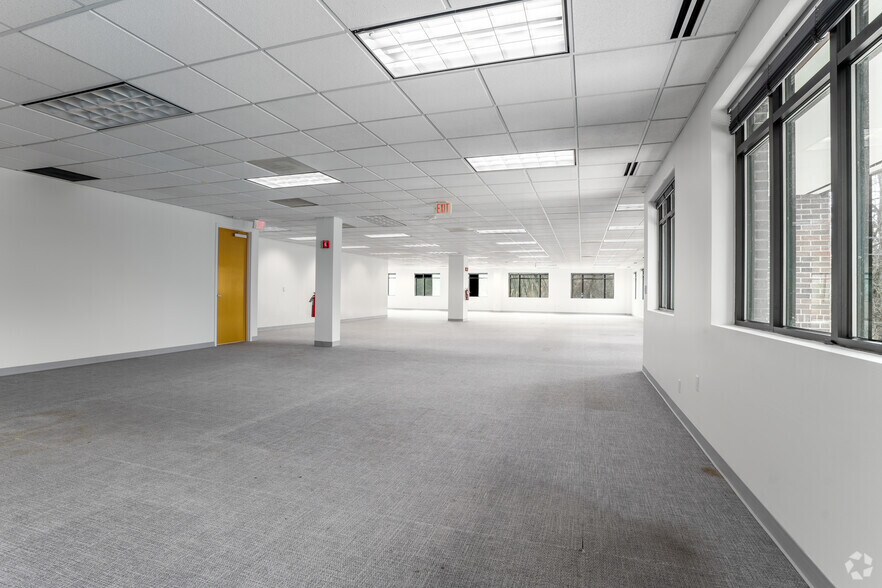 More Photos Of 1520 E Franklin St, Chapel Hill Unknown For Lease