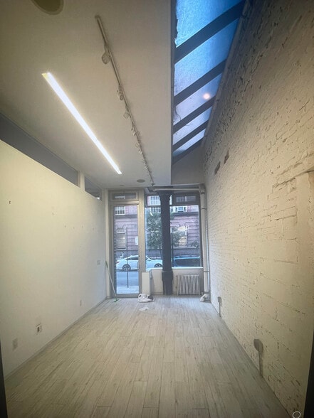 More Photos Of 38 Orchard St, New York Apartments For Lease