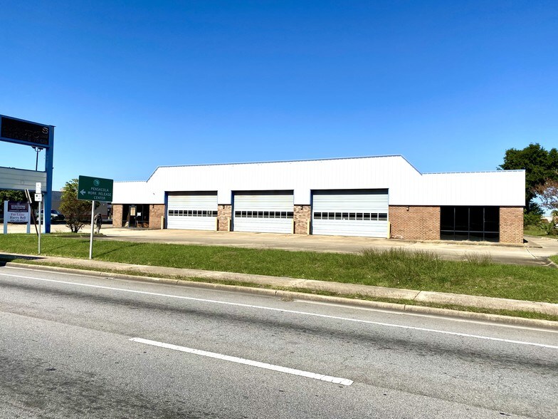 More Photos Of 1560 Fairfield Dr, Pensacola Auto Repair For Sale