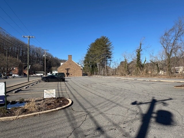 More Photos Of 2770 Riverside Dr, Bassett Bank For Sale