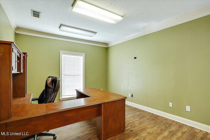 More Photos Of 2873 Highway 49 S, Florence Auto Dealership For Sale