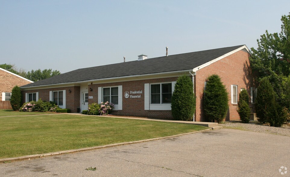 More Photos Of 333 Centerville Rd, Warwick Office For Lease