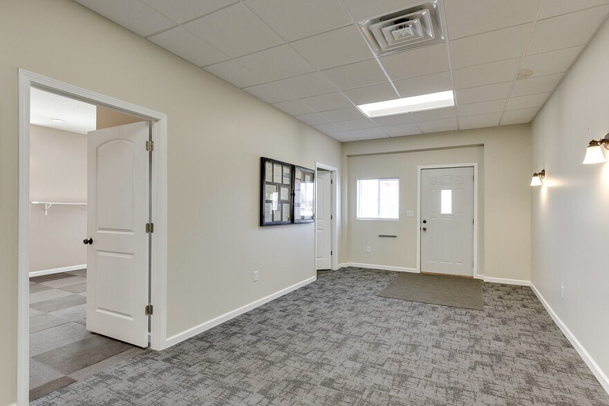 More Photos Of 250 Broad St, Greenwood Showroom For Sale