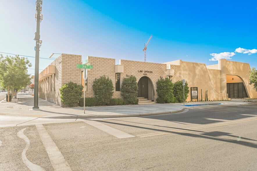 More Photos Of 630 S 3rd St, Las Vegas Office For Sale