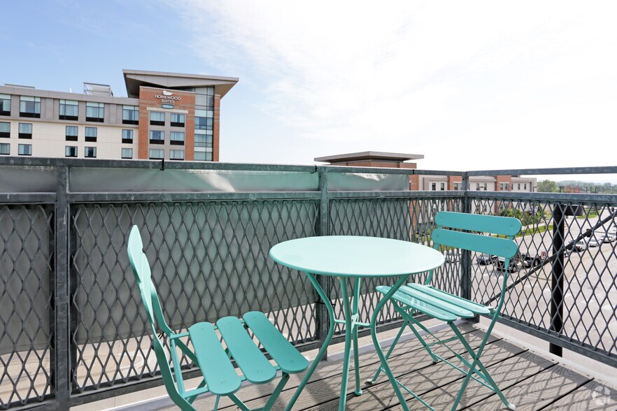 More Photos Of 1313 Cuming St, Omaha Apartments For Lease