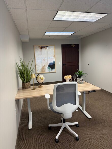 More Photos Of 12100 Singletree Ln, Eden Prairie Apartments For Lease
